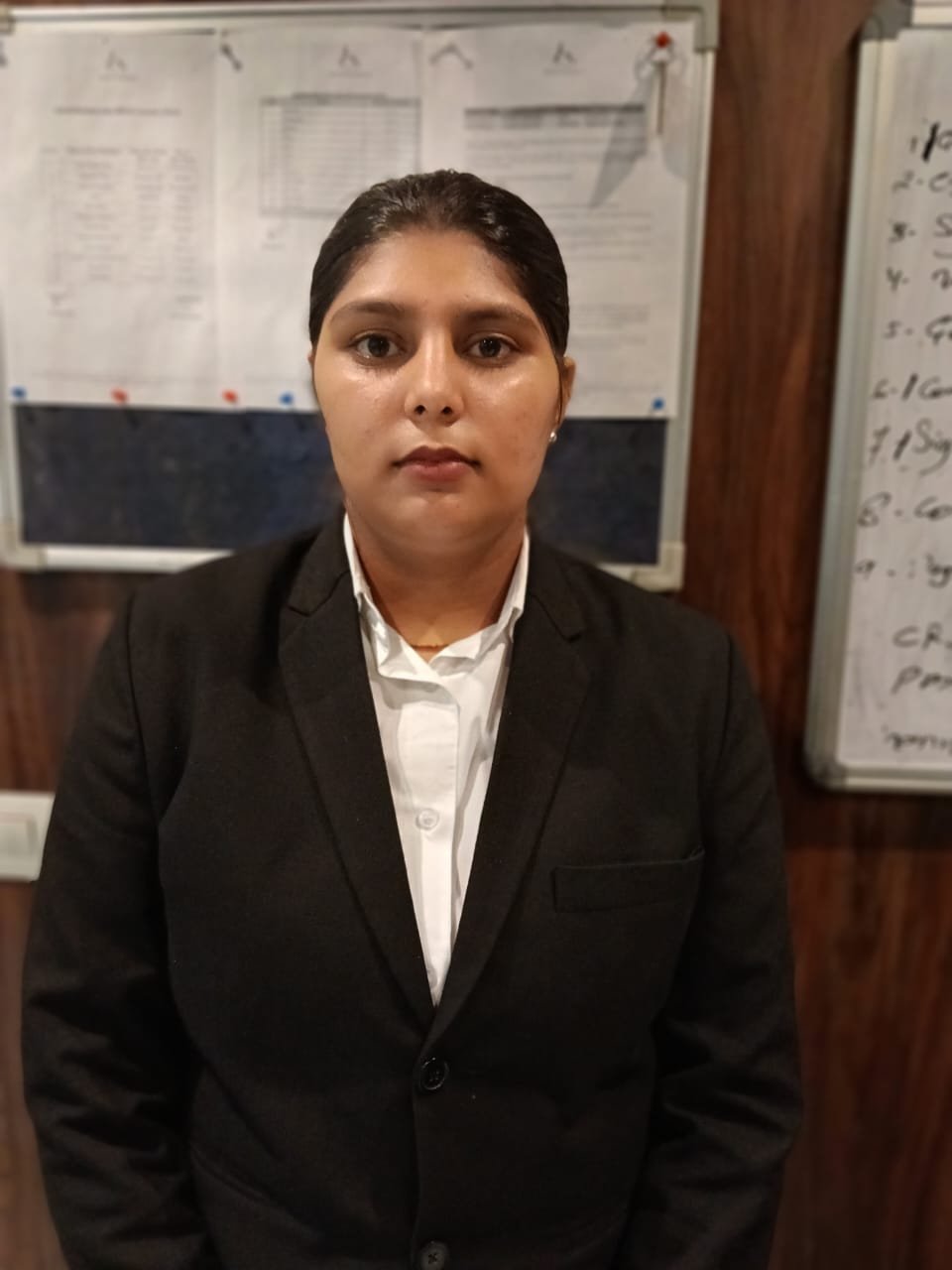 Siya (FO, Golden Suites, Gurugram)